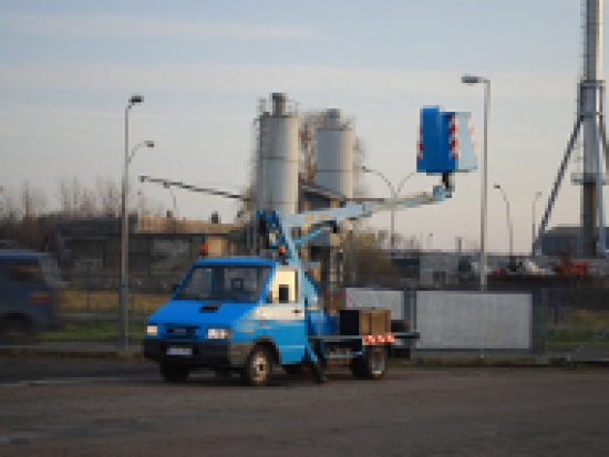 Podnośniki Koszowe Podesty Ruchome 
