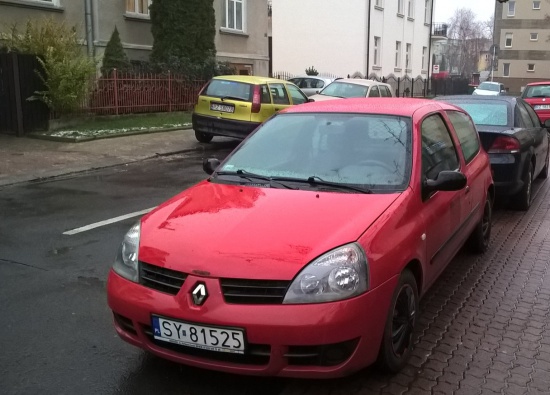 Sprzedam czerwone Renault Clio z 2007 roku!!!